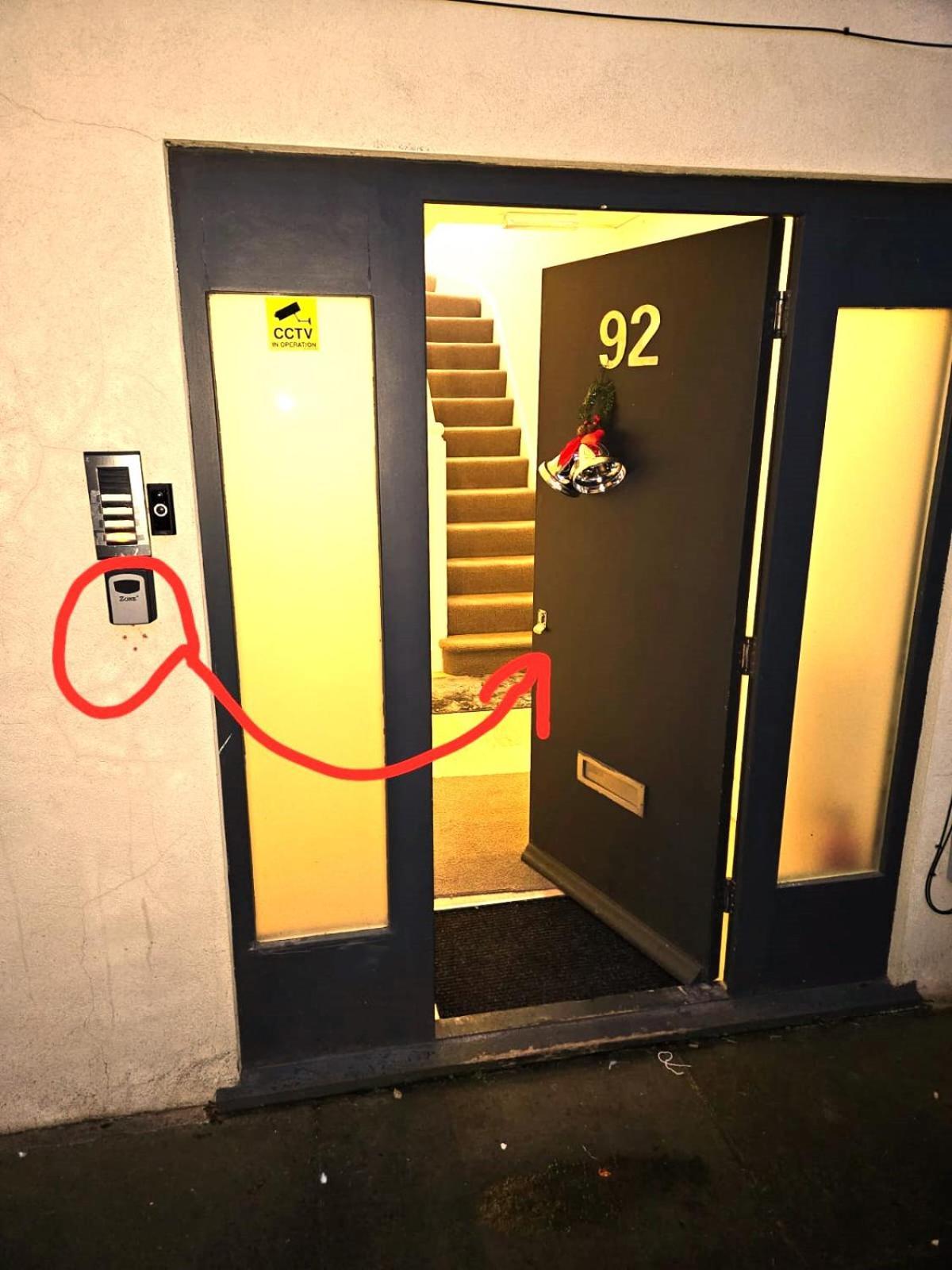 London Sleephouse Partying Is Not Allowed Pls Exterior photo